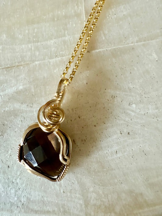 FACETED SMOKY QUARTZ